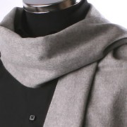 Echarpe en cachemire gris clair