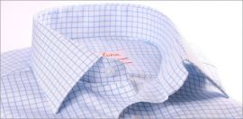 Chemise blanche à carreaux bleu clair
