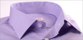 Chemise à poignets mousquetaires à rayures violettes et blanches
