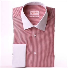 Chemise rayée rouge et blanche à col et poignets mousquetaires blancs