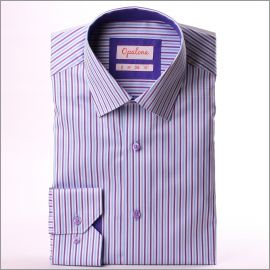 Chemise à rayures blanches, mauves et bleues, col et poignets violets