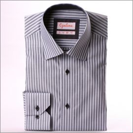 Chemise à rayures bleu ciel, blanches et grises, col et poignets gris