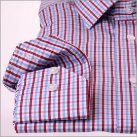 Chemise à carreaux bleus, blancs et bordeaux