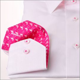 Chemise blanche à col et poignets à motifs flamants roses