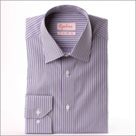 Chemise à rayures violettes, grises et blanches, col classique