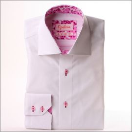Chemise blanche à col et poignets à motifs roses, blancs et mauves