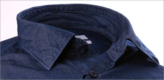 Chemise en jean bleu foncé