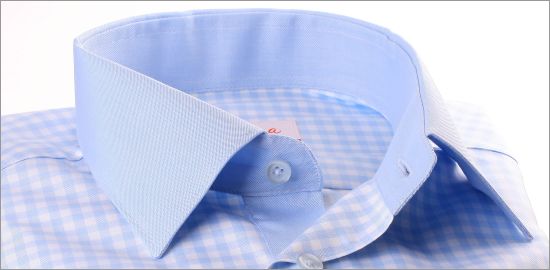 Chemise à carreaux bleus et blancs, col et bande sous les boutons unis bleu clair