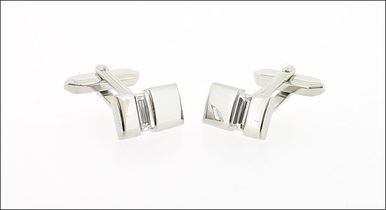 Small rectangle cufflikn with a white crystal