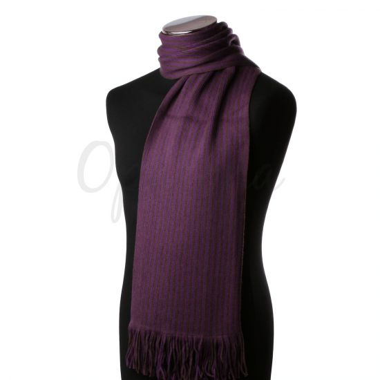 Echarpe à fines rayures marrons et violettes