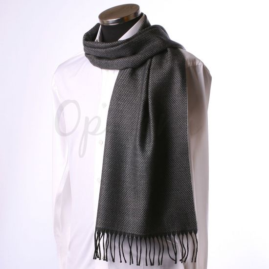 Echarpe nattée gris foncé et noire