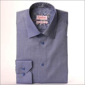 Chemise oxford bleu foncé à col et poignets à fleurs bleues