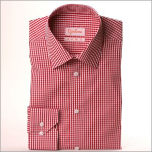 Chemise à carreaux rouges