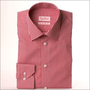 Chemise à carreaux rouges